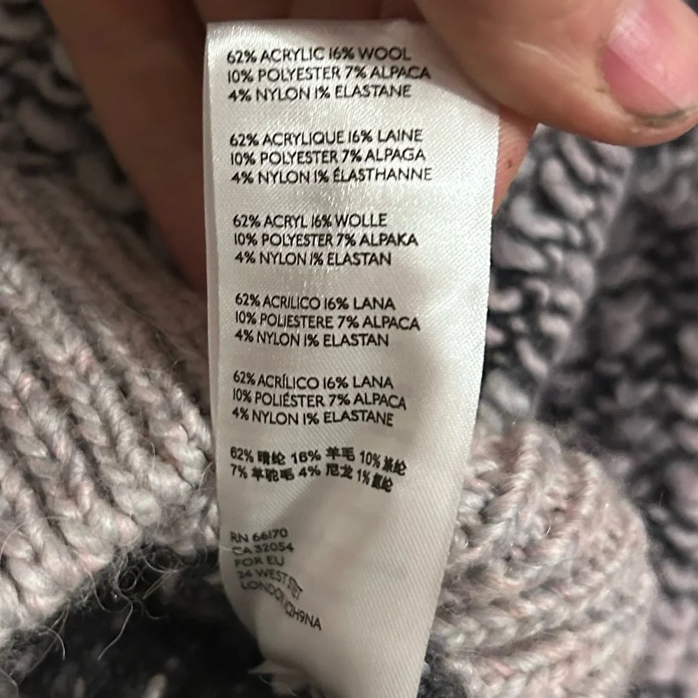 Urban Outfitters wool blend women’s sweater Small - Picture 3 of 5